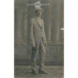   1911 - Győr. Young man, wearing a hat, holding gloves. Original black and white old photo sheet, postcard. (2792369)