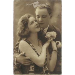 1938 - Romantic old postcard, sepia photo sheet. (2792383)