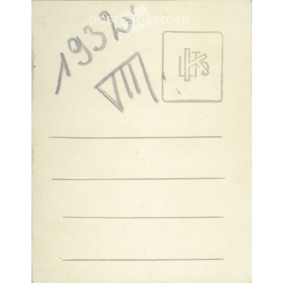 1932 - Photo with the garden swing. Black and white original paper image, old photo. (2792401)