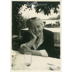   1940s. Germany. After lunch. The work of Foto Wolf photo studio. Black and white original paper image, old photo. (2792439)