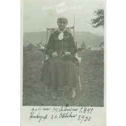   1930. Germany. Full-length photo of an 89-year-old aunt. The creator of the picture and the person on it are unknown. Original paper image, old postcard, photo sheet. (2792515)
