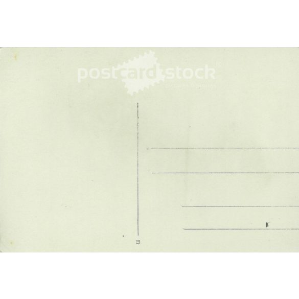 1930. Germany. Full-length photo of an 89-year-old aunt. The creator of the picture and the person on it are unknown. Original paper image, old postcard, photo sheet. (2792515)