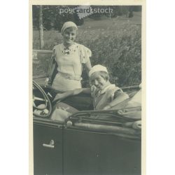   1930s. Germany. Ladies on a trip. The creator of the picture and the identity of the people on it are unknown. Black and white original paper image, old photo. (2792530)
