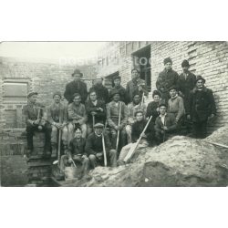   1930s. Construction crew. The picture was taken in Hungary, the maker is unknown. Photo reproduction. Black and white old photo sheet, postcard. (2792538)