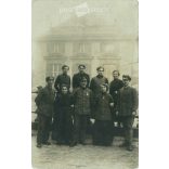 1919 - Munich. Street group photo. The creator of the picture and the identity of the people on it are unknown. Original paper image. Old photo. Black and white photo sheet, old postcard. (2792594)