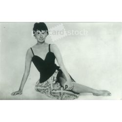   Sophia Loren Italian actress, singer, sex symbol. Original paper image. Old photo. Black and white photo sheet, old postcard. (2792621)