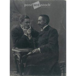   Around 1900. Studio shot of elegant young men. The identity of the people in the picture and the creator of the picture are unknown. Original paper image. Old photo. Black and white photo sheet, old postcard, cut. (27925785)