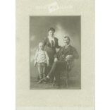 cca 1910. Family group photo, studio shot. The people in the photo and the photographer are unknown. Old photo. Original  Cabinet card / CDV photo / hardback photo. (2792851)