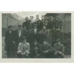   1956 - Group photo, Csepel. The people in the picture and the artist are unknown. Original photo on paper, black and white (2792975)