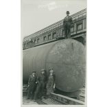 Snapshot of a tank plant. The people in the picture and the author are unknown. (2793047)