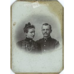   1907 - Unknown young couple. The artist of the picture is Géza Csonka, Târgu Mures. Old photo / Cabinet photo / Hardback photo. Damaged. (2793116)