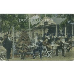   1913 - Károly Forgó’s Castle Square kiosk. Coloured photo sheet, postcard. (2793171)