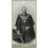 The photo shows an unknown, distinguished person in Hungarian dress. The photo was taken in the photographic studio of István Goszleth. Old photo / Cabinet photo / Hardback photo. (2793197)