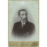 1900 - The picture depicts Zsigmond Katona with a medal. The photo was taken by Fanto Photographic Studio, Kecskemét. Original cabinet photo / hard back photo / water card, CDV photo (2793208)