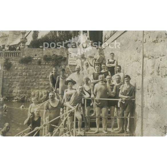 Early 1900s, Abbazia. Group photo of bathers. Original on paper. Black and white photo sheet, postcard. (2793340)