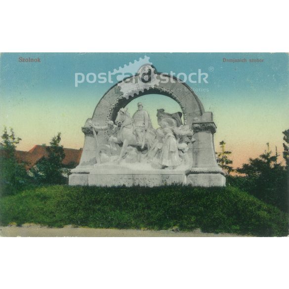 1916 - Szolnok. Damjanich statue. The statue of Béla Radnai was unveiled on 15 March 1911. Coloured photo sheet, postcard. (2793485)