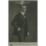 Early 1910s. Studio photo of an elegant gentleman, Munich. The photo was taken in Karl Lützel’s photo studio. The person in the photo is unknown. Old photo, original  Cabinet card / CDV photo / hardback photo. (2793622)