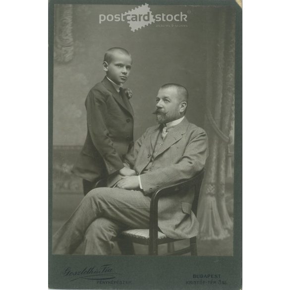 Studio photo of father and son. The photo was taken at the Goszleth István és Fia photo studio in Budapest. Old photo. Original cabinet photo / hardback photo / business card, CDV photo. (2793666)