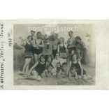 1930 - Beachgoers in Debrecen, on the “Vértesi” beach. The people in the picture and the photographer are unknown. Original old photo. Black and white photo sheet, old postcard. (2793671)