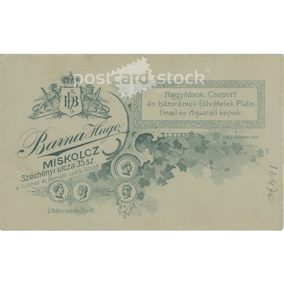 Early 1900s. Father and daughter. The persons in the picture are unknown. The photo was taken in Barna’s photo studio in Miskolc. Old photo. Original cabinet photo / hardback photo / business card, CDV photo. (2793754)