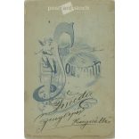 Circa 1900 - Photo of a young couple in the garden. The photo was taken in Füred’s photo studio in Kisújszállás. Old photo. Original cabinet photo / hardback photo / business card, CDV photo. (2793769)