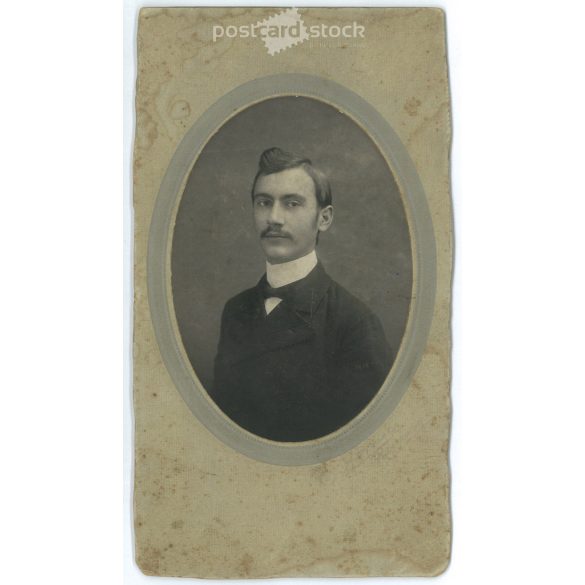 1904 - Portrait photo of Bloomfield N. J., North America. Photographer unknown. Original old photo. Black and white, laminated photo, original paper image. (2793790)