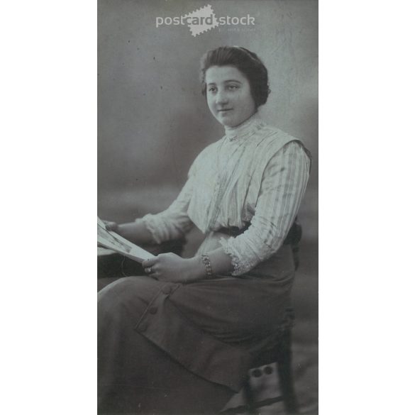 1927 - Cs. Portrait photo of Erzsike Szabó. The photo was taken in Jenő Dékány’s photo studio in Karcag. Original old photo. Black and white, laminated photo, original paper image. (2793794)