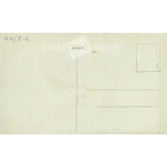 Circa 1915 - Family photo with soldiers. The people in the photo and the photographer are unknown. Old photo. Black and white photo sheet, original paper image. (2793798)