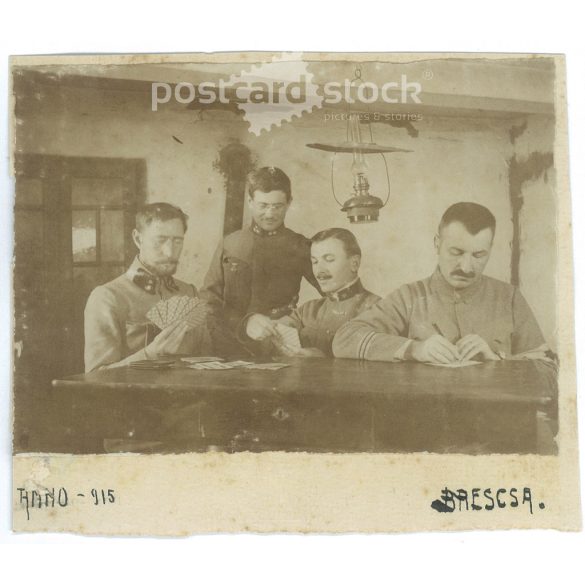 1915 - Soldiers resting, Breascsa. The people in the picture and the photographer are unknown. Original old photo. Black and white photo, original paper photo. (2793800)