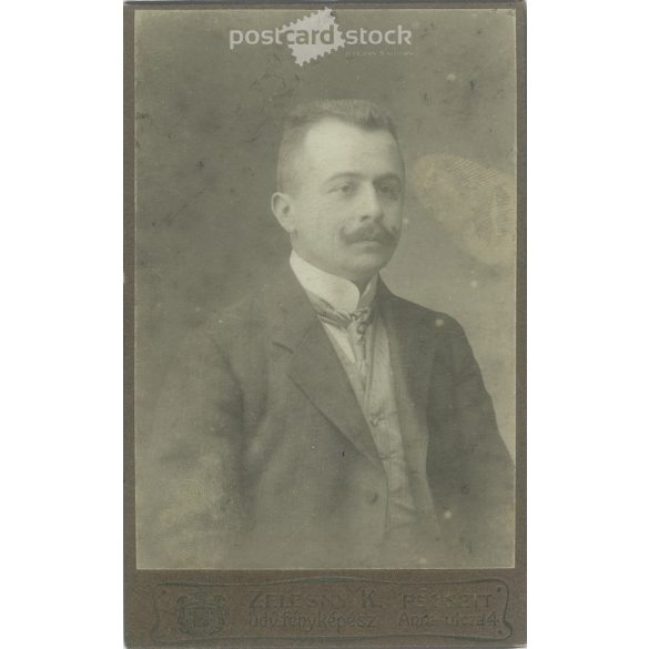 Circa 1900 - Studio photo of a young man, Pécs. The picture was taken in the studio of Károly Zelesny, Pécs. Original  Cabinet card / CDV photo / hardback photo. (2793844)