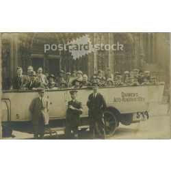   Sightseeing bus in front of Cologne Cathedral. The people in the picture and the photographer are unknown. Original old photo. Black and white, laminated photo, original paper photo. (2793851)