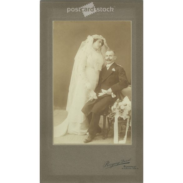 1913 - Studio photo of Gyula Schneider and his wife. The photo was taken in Dezső Rozgonyi’s photo studio in Budapest. Original old photo. Black and white, laminated photo, original paper image. (2793855)