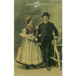   Szalók folk costume. The people in the picture are unknown. Published by Baross Printing House, Eger. Colored photo. Old postcard. (2793866)