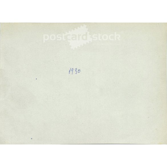 1930 - Family group photo at the entrance, with pets. The people in the photo and the photographer are unknown. Original old photo. Black and white photo, original paper photo. (2793873)