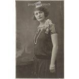 Circa 1919. Studio photo of Holcz Blanka. The photo is the work of the Aréna photographic and enlargement studio, Budapest. Original old photo. Black and white photo sheet, old postcard. (2793891)