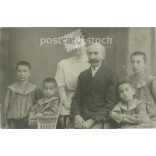 Early 1900s. Studio photo of Béla Deutsch and his family. The photographer is unknown. Old photo. Original  Cabinet card / CDV photo / hardback photo. (2793897)